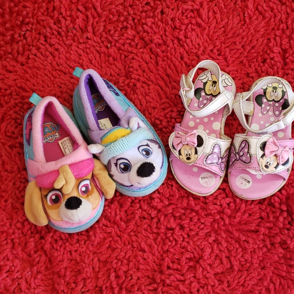 Girls shoes